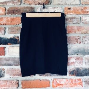 LAST CHANCE! H&M Divided Black Pencil Skirt